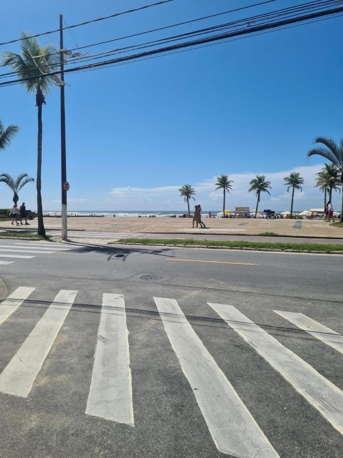Kitnet Praia Grande Ocian 50 M Da Praia Eksteriør billede